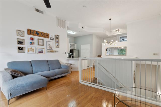 Primary Photo - 2201 Wolf St