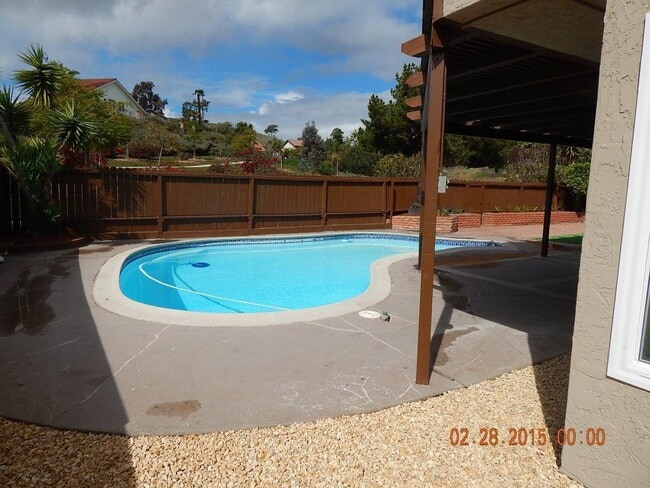 Building Photo - Beautiful 4 Bedroom 2.5 Bath Detached Home in Bonita