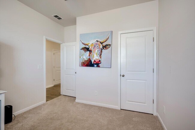 Building Photo - 6170 High Top Ln