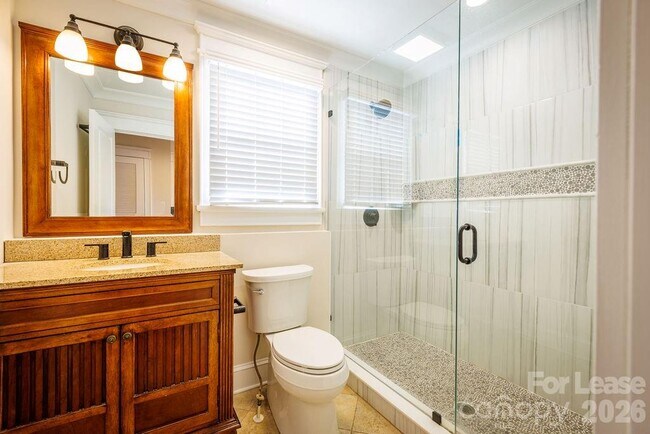 Building Photo - 435 Walnut Ave