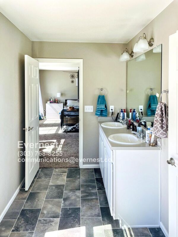Building Photo - 6901 Whisper Trail Ln