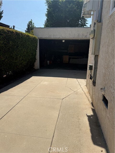 Building Photo - 4845 Willard Ave