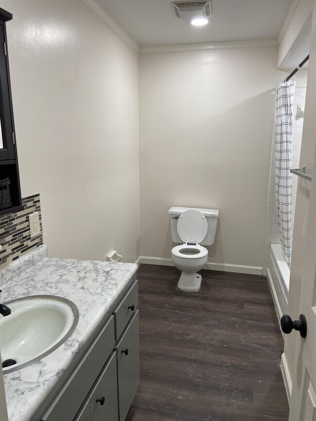 Building Photo - 2801 Jadan Pl