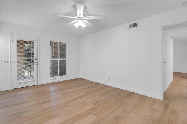 Building Photo - 777 Riverside Dr