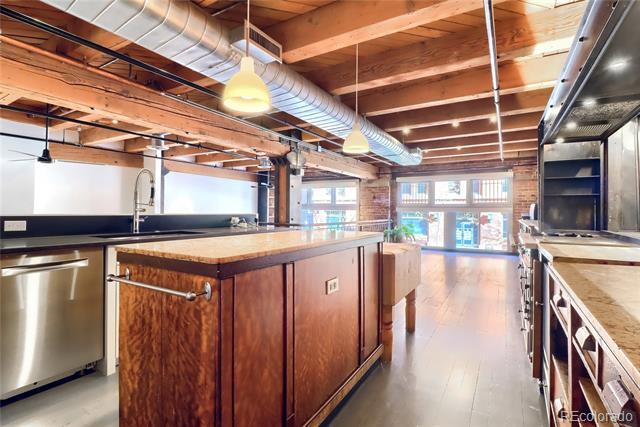 Building Photo - 1450 Wynkoop St