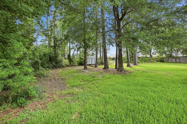 Building Photo - 25203 Oak Villa Dr