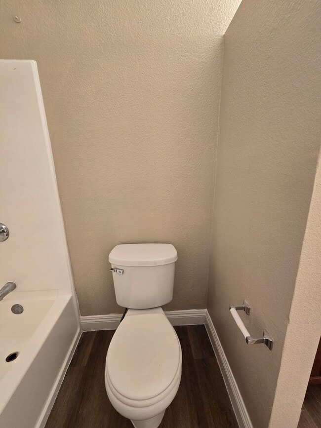 Building Photo - A Fabulous 3 Bedroom Condo in NW Las Vegas.