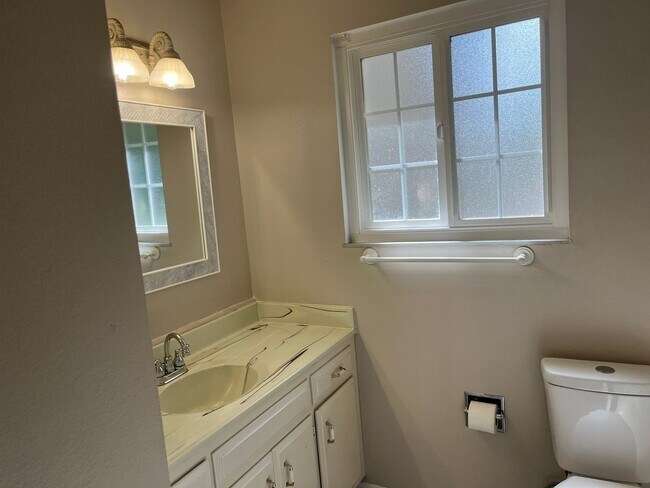 Building Photo - 3 Bed, 2 Bath home in Murrieta
