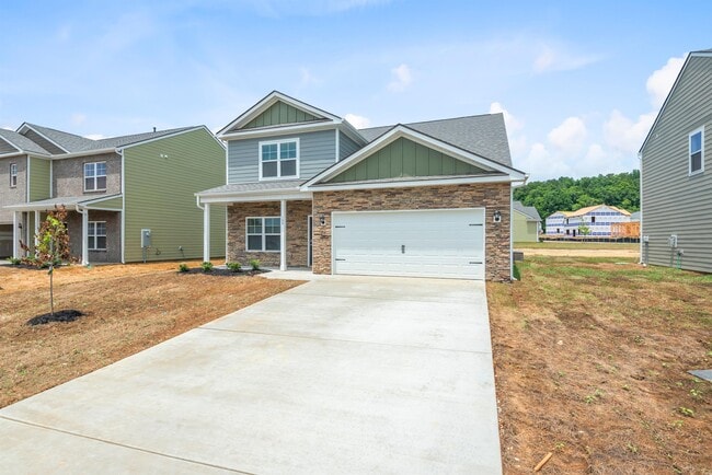 Building Photo - 104 Greystone Way