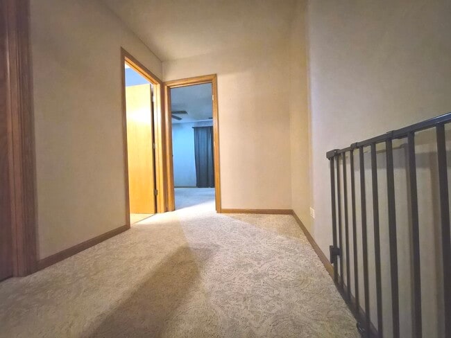 Building Photo - 2609 Carrolwood Rd