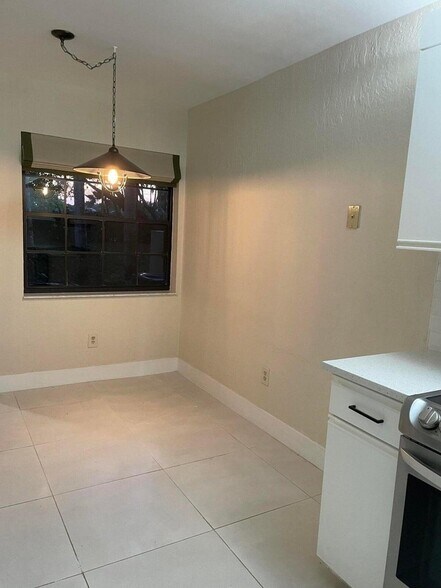 Building Photo - 579 Prestwick Cir
