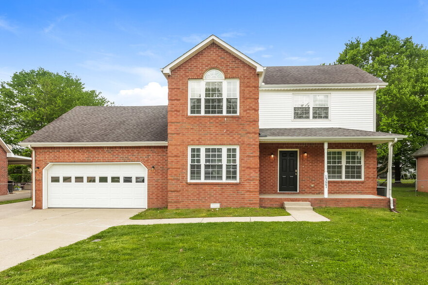 Primary Photo - 1327 Cason Ln