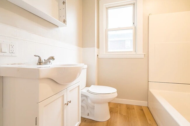 Building Photo - PRICE IMPROVEMENT! + Washer and Dryer INCLUDED in This Beautiful 2-Bedroom Apartment – Quiet, Pri...
