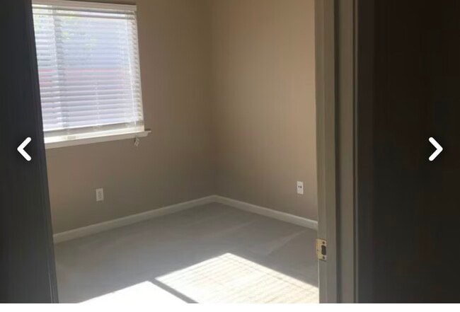 Building Photo - 1527 Orange St