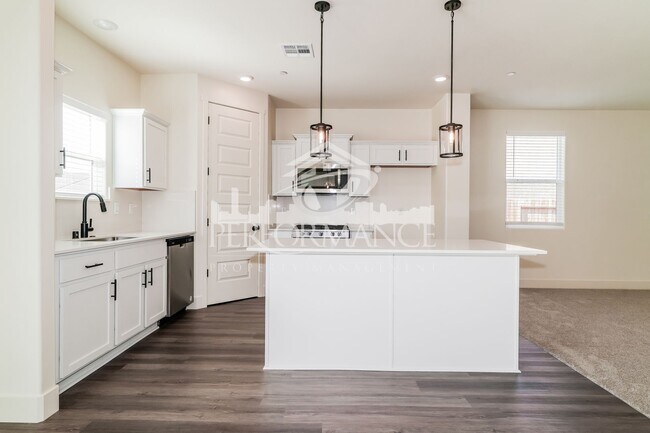 Building Photo - Stunning 4 Bed/3 Bath SW Bakersfield Home w/ Paid Solar and $0 Deposit Option