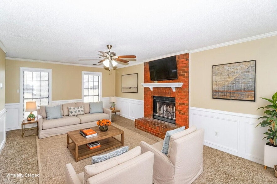 Building Photo - 2691 Country Lawn Cove