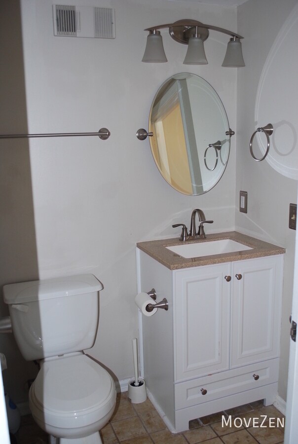 Building Photo - 1801 Canal Dr