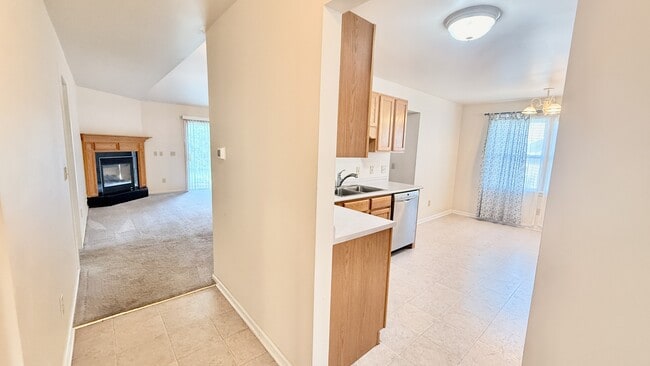 Building Photo - 1135 Spearhead Dr