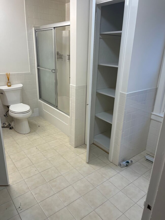 Building Photo - Large two bedroom + office w/garage parking