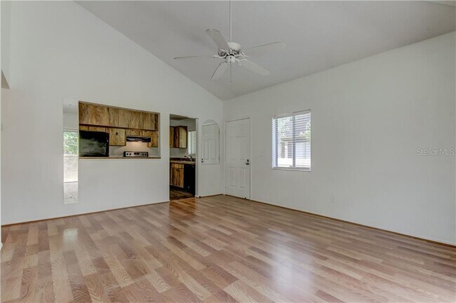 Building Photo - 2945 Lichen Ln