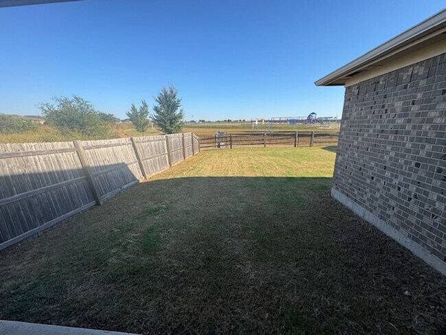 Building Photo - Storm shelter, All Appliances and security...