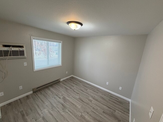 Building Photo - Fairway Court