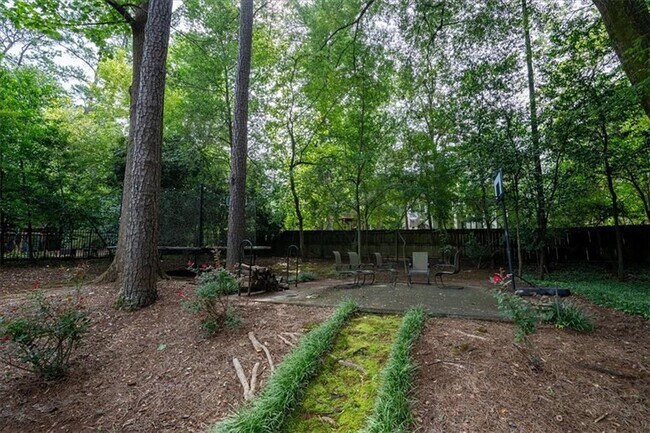 Building Photo - 3179 E Wood Valley Rd NW