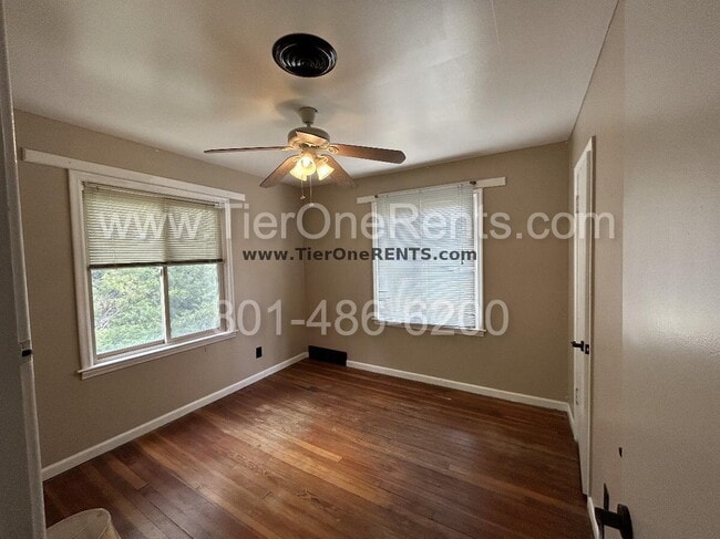 Building Photo - NO DEPOSIT option available for qualified ...