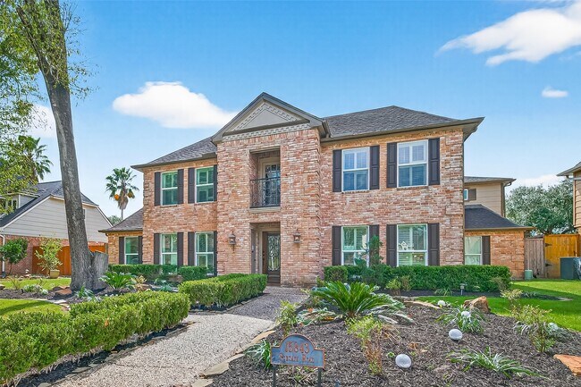 Building Photo - 15843 Foxgate Rd