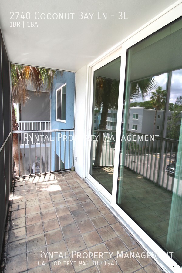 Building Photo - Cozy 1/1 Condo Near Downtown SRQ!