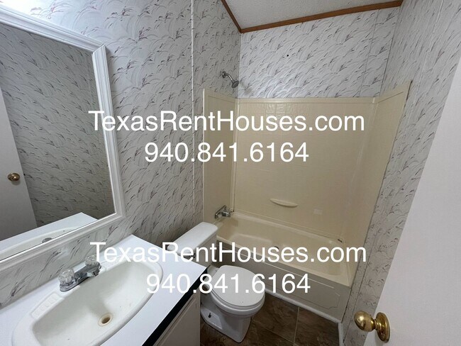 Building Photo - 1618 Conkling Dr