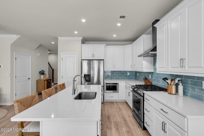 Building Photo - 22 Coburgh Dr
