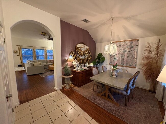 Building Photo - 432 Hanover Ct