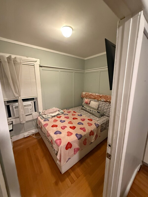 Building Photo - 17 Bowers St