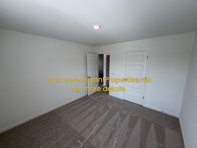 Building Photo - Single Family