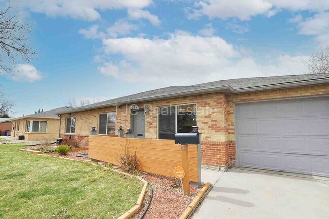 Building Photo - 795 Salem St