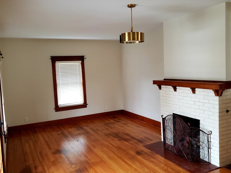 Living Room - 1028 Highland Ave