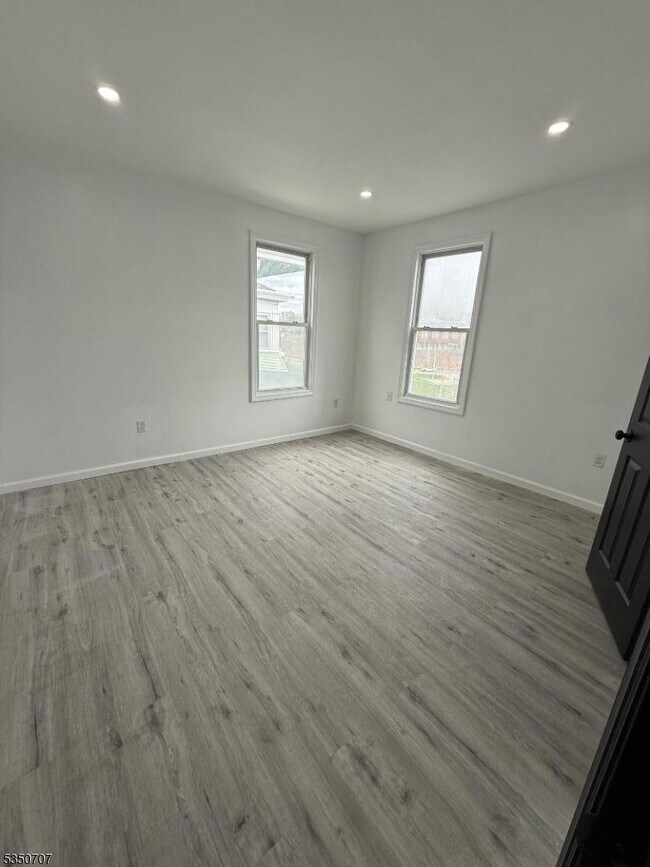 Building Photo - 15 Winthrop Terrace