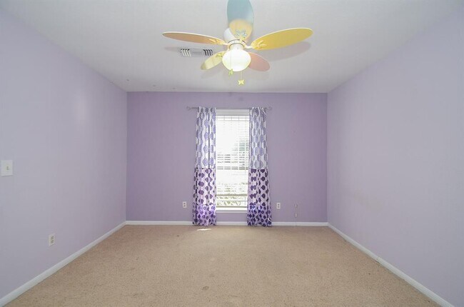 Building Photo - 11906 Pepperdine Ln