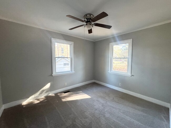 Building Photo - 1804 County St