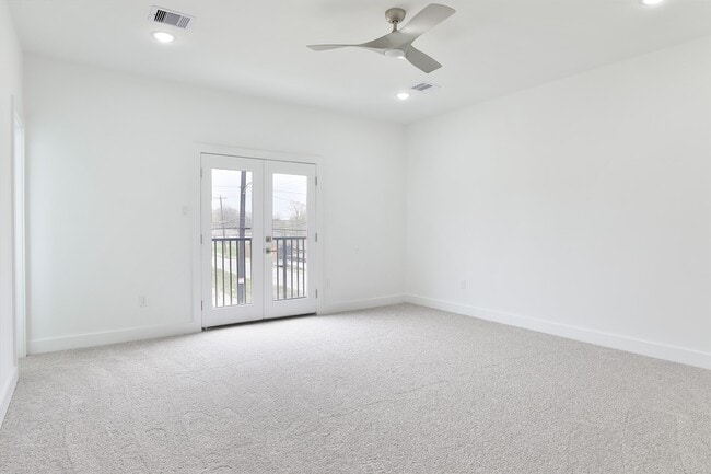Building Photo - 8220 Bonaire St