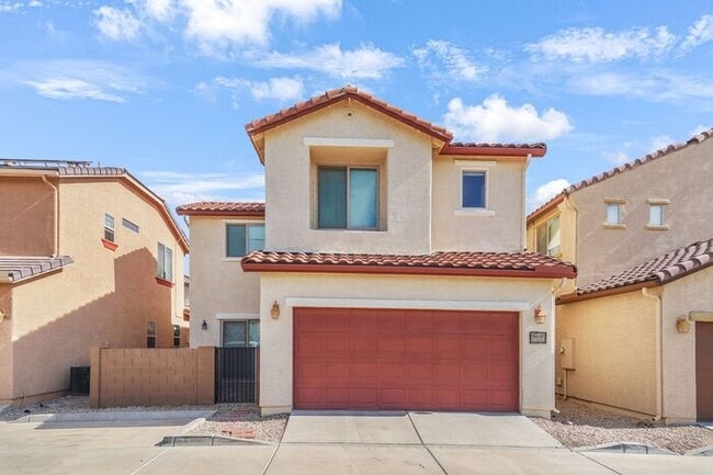 Building Photo - 2 Story-3 Bdrm, All Elecric- Energy Efficient/Vail Schools!