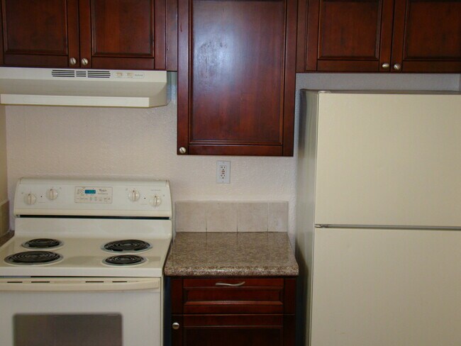Building Photo - Limited-Time Offer: Get up to 3 Month FREE Rent – Lease Today!!