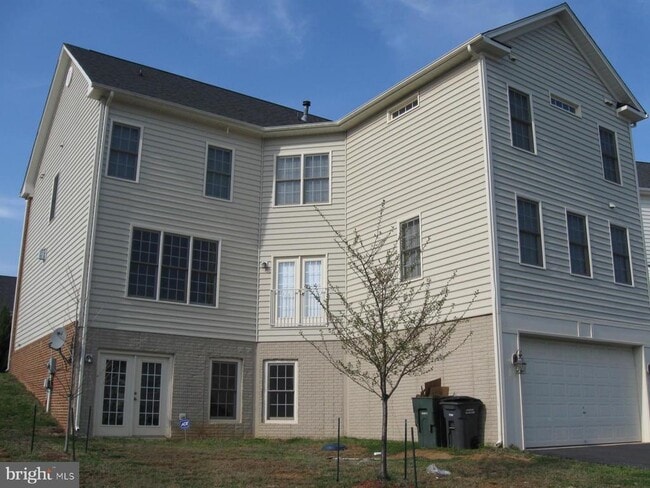 Building Photo - 2567 Transom Pl