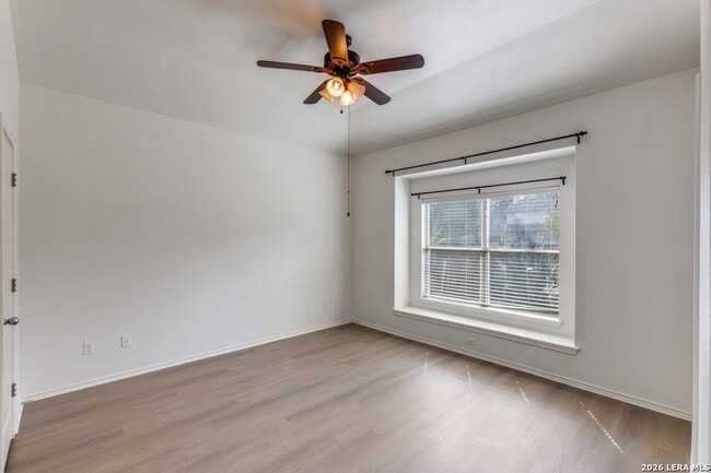 Building Photo - 126 Split Rail Dr