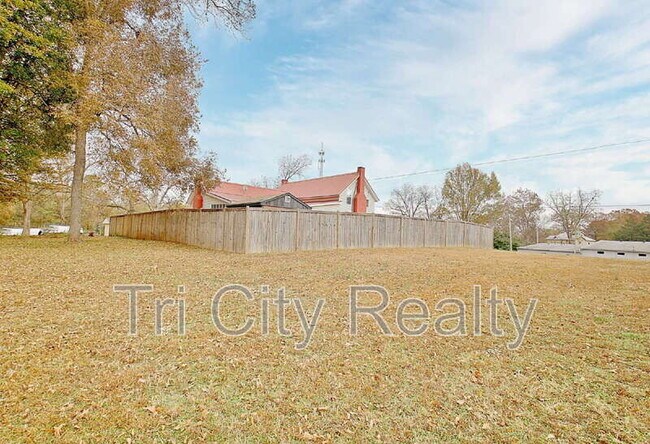 Building Photo - 115 Church Aly