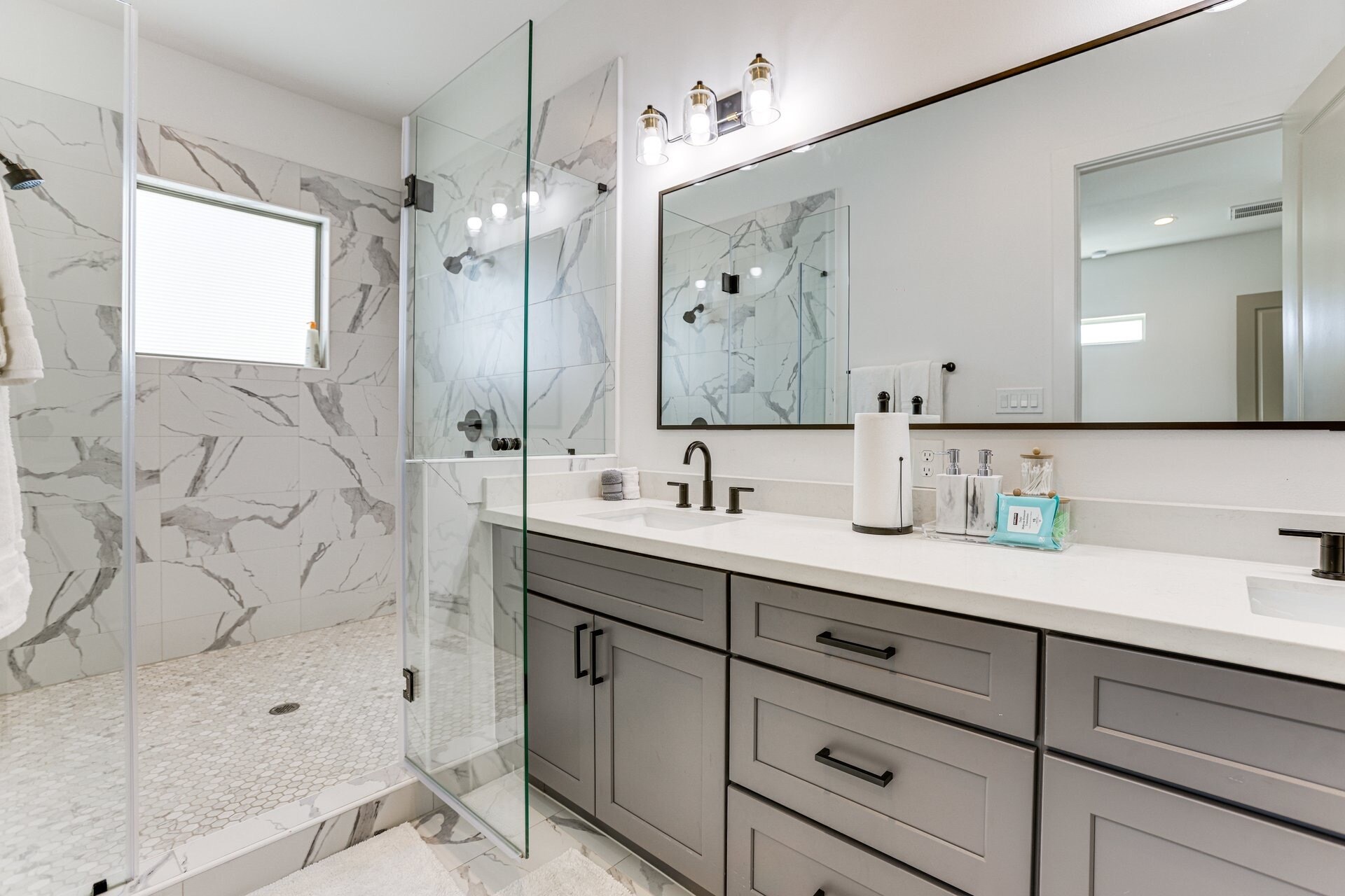 Building Photo - 2339 Eagle St