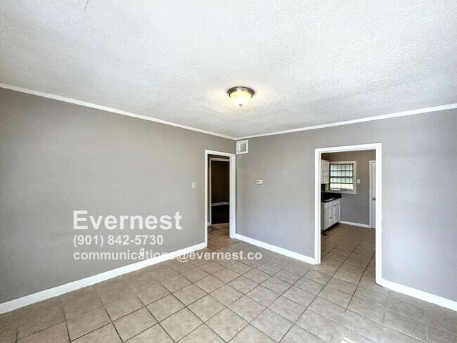 Building Photo - 1507 Wilson St