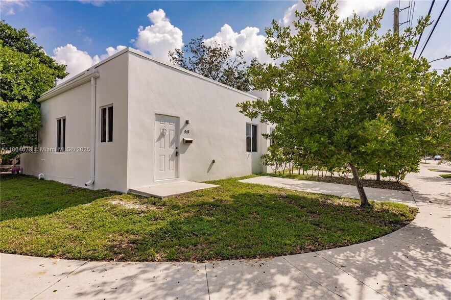 Building Photo - 445 NW 77th St