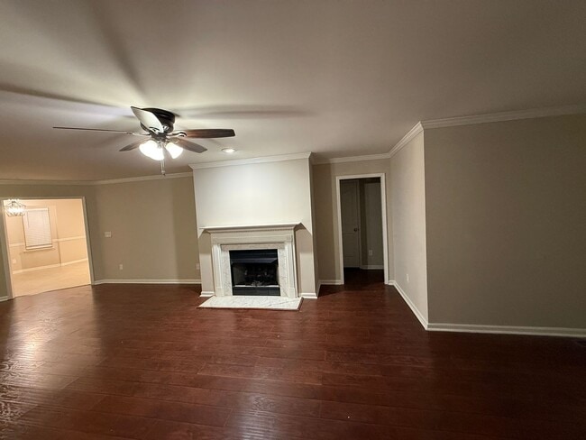 Building Photo - Beautifully Renovated Home in Trussville City Schools – Fireplace & 2-Car Garage
